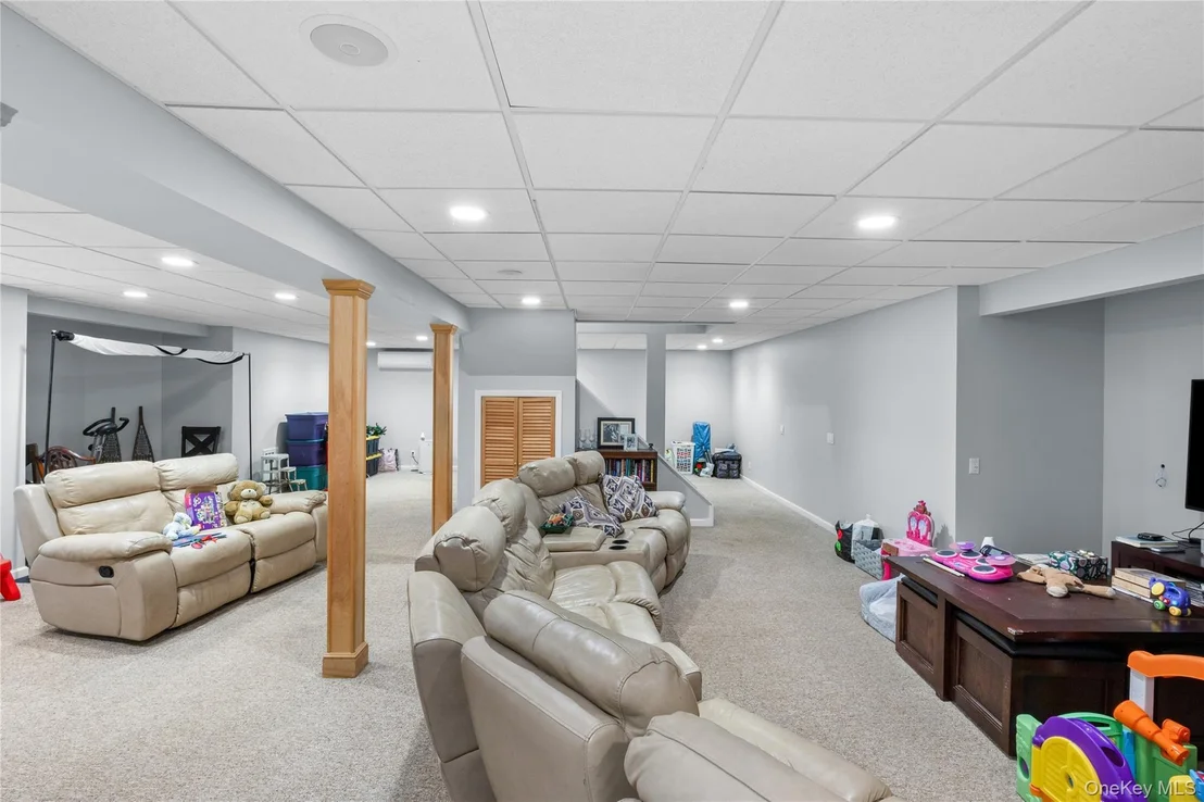 Photo of 10 Randall Road
