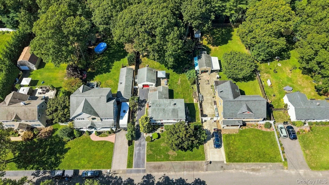 Photo of 724 Sandra Avenue