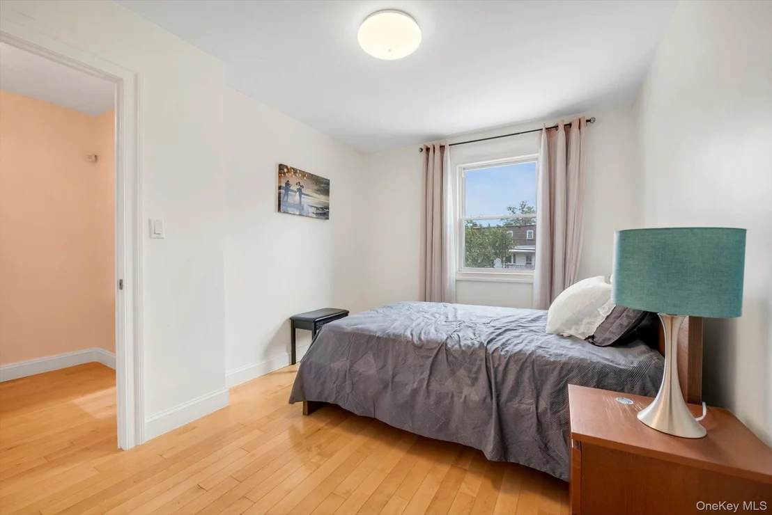 Photo of 15150 11th Avenue