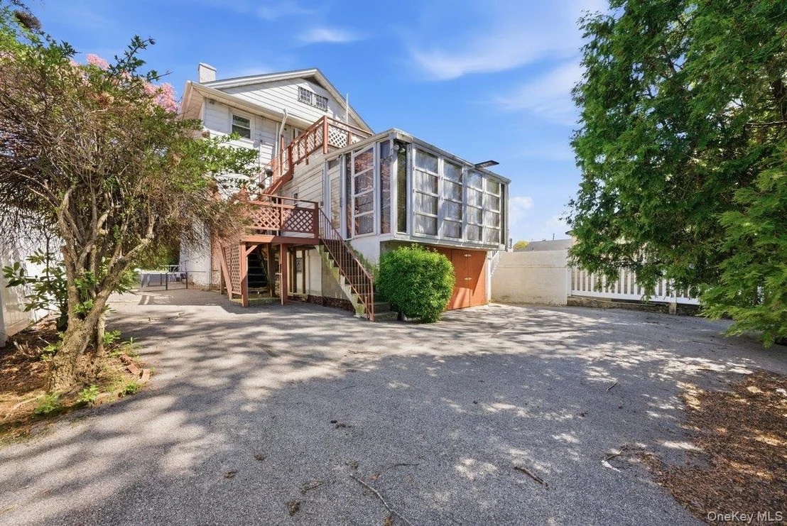 Photo of 7 Byron Avenue