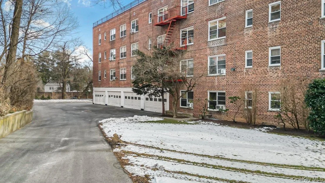 Photo of Unit 2D at 781 Palmer Road