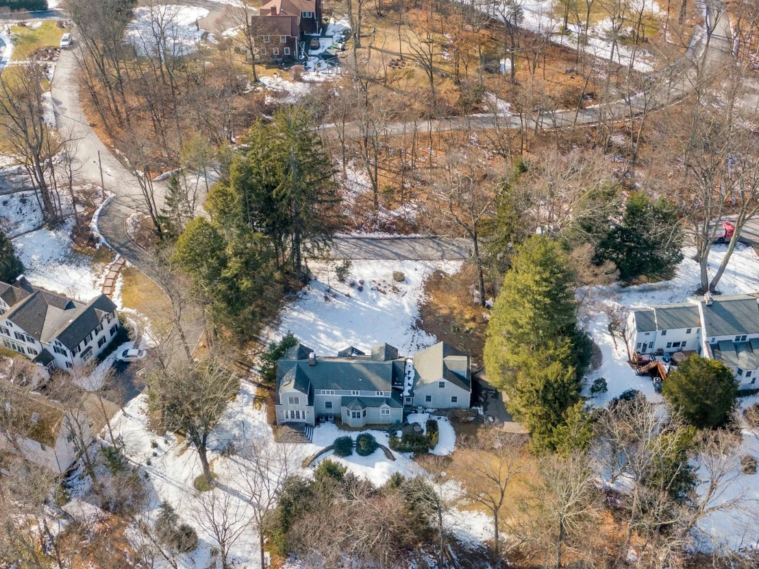 Photo of 41 Deepwood Drive