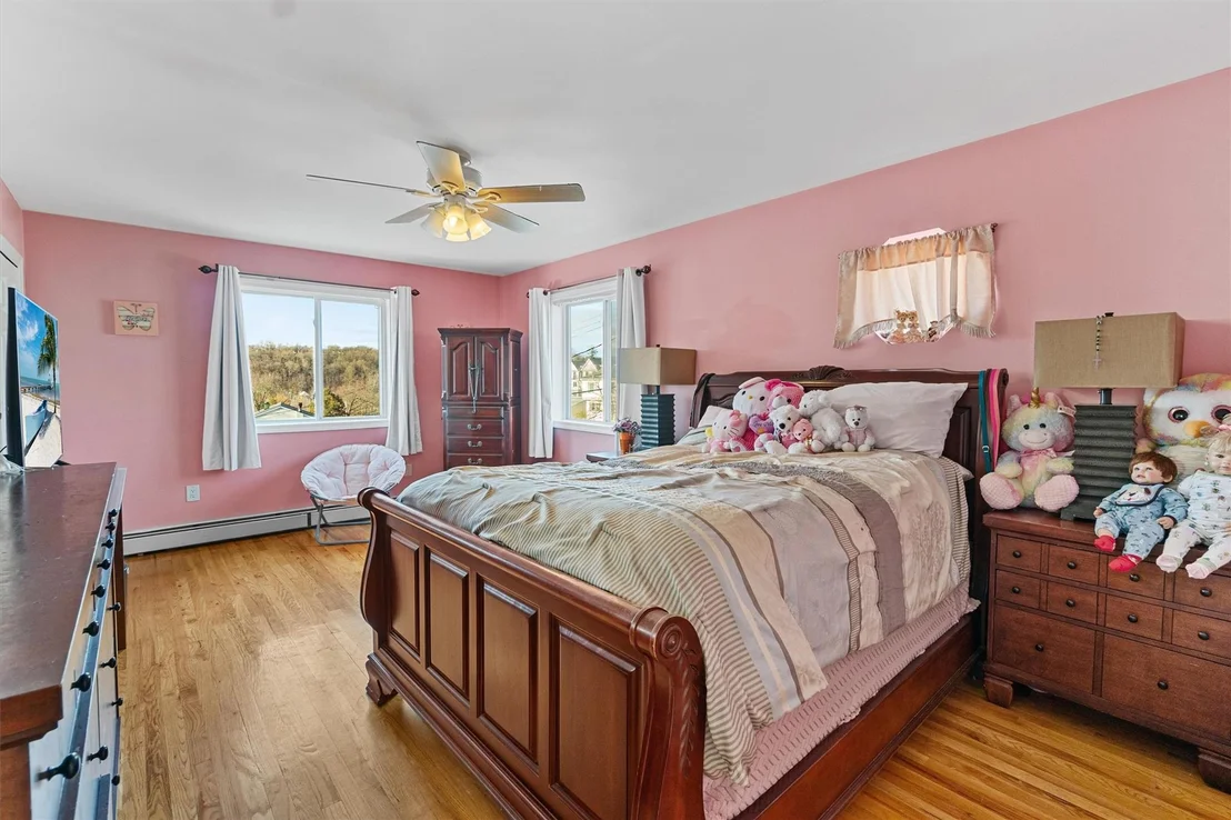 Photo of 62 Cayuga Drive