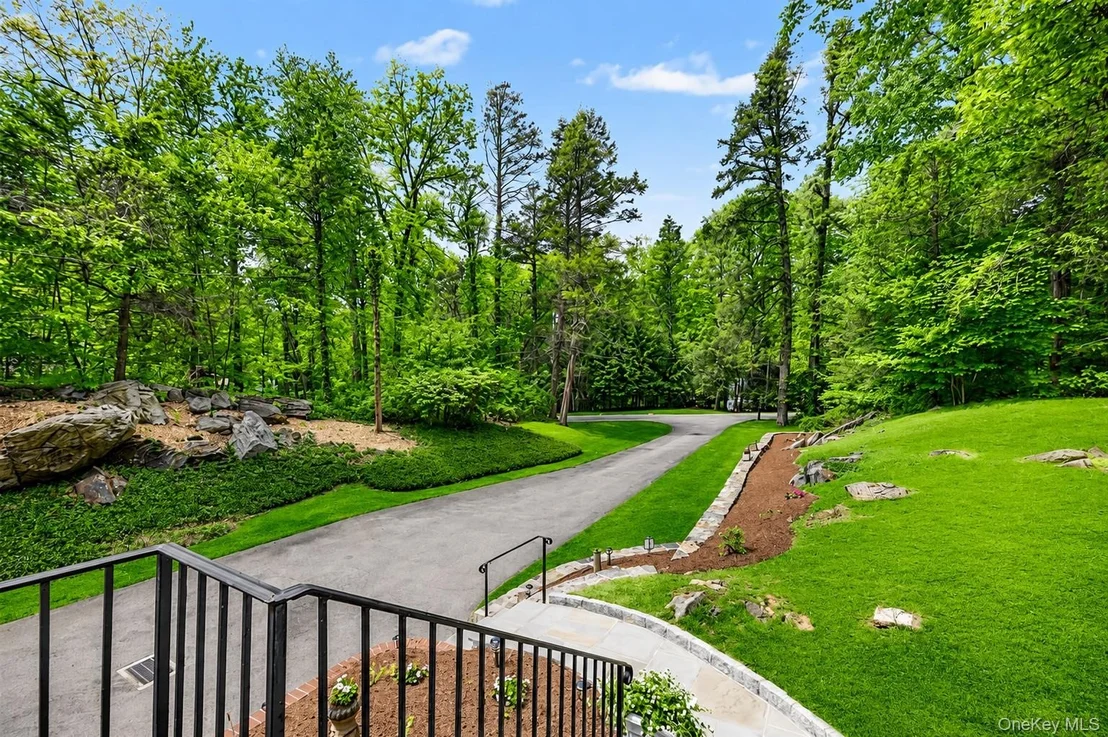 Photo of 28 Valley View Road