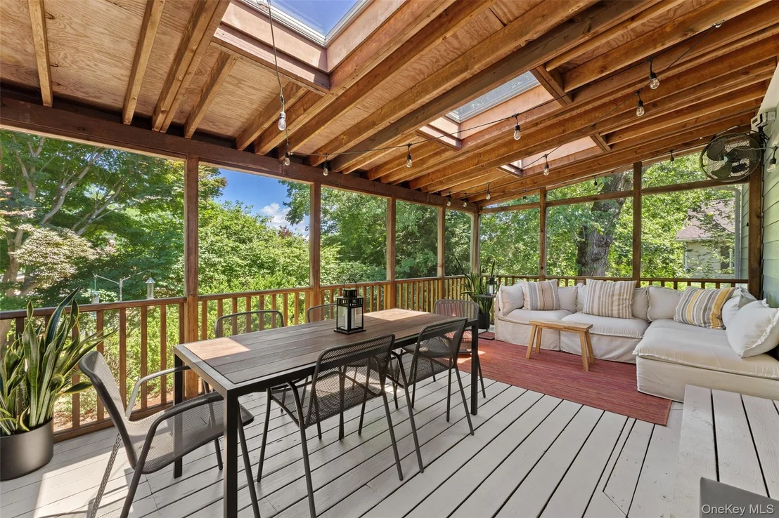 Photo of 170 Crest Drive