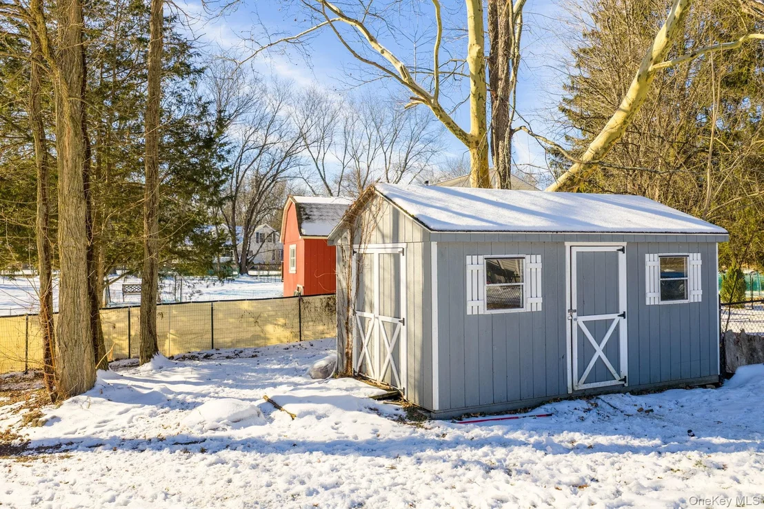 Photo of 100 Maybrook Road
