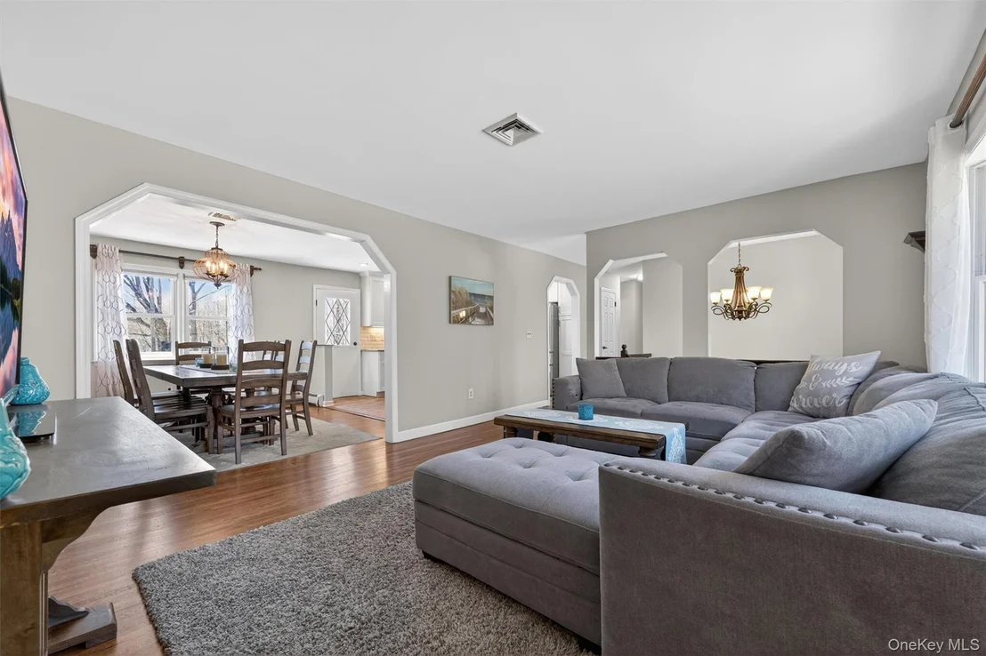 Photo of 76 Colonel Enoch Drive