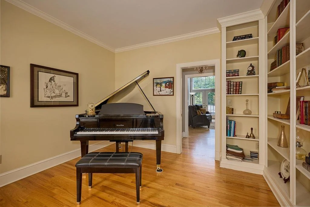 Photo of 57 Coachlight Drive