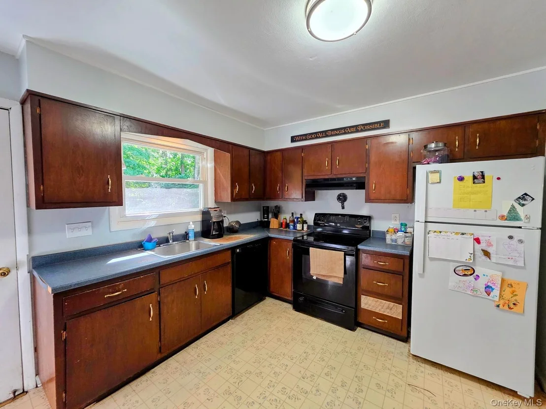 Photo of 28 Robert Drive