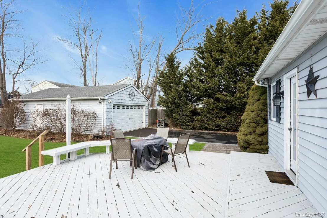 Photo of 358 Rider Avenue