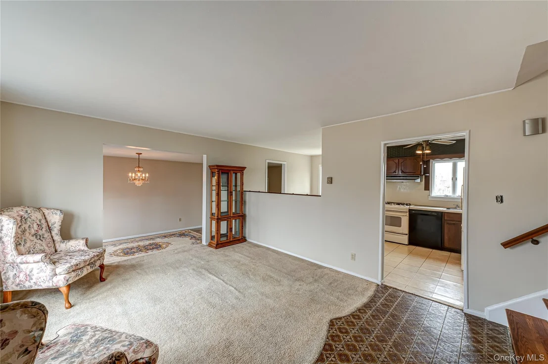 Photo of 855 Pease Lane