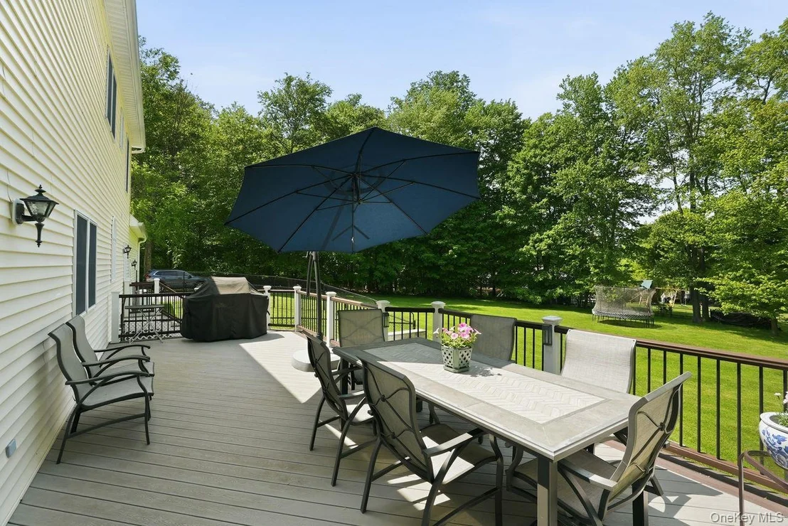Photo of 882 Kipling Drive