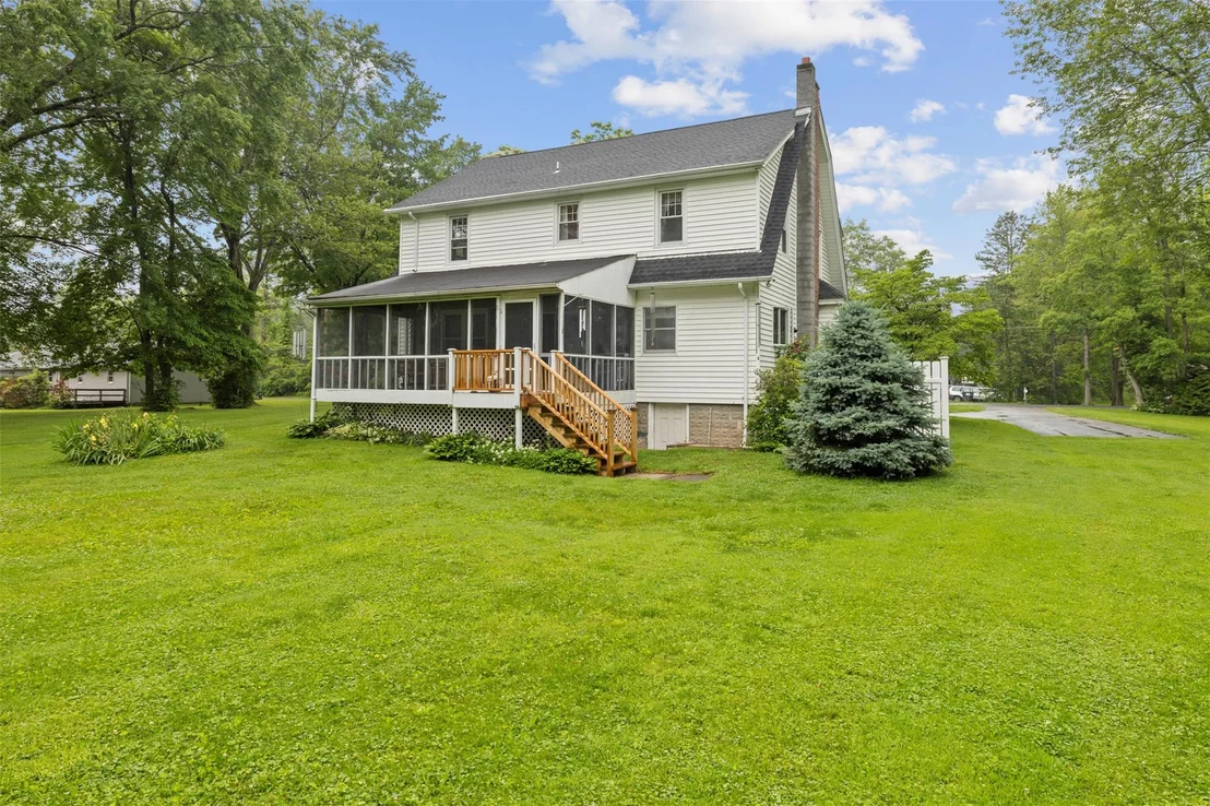 Photo of 149 River Road