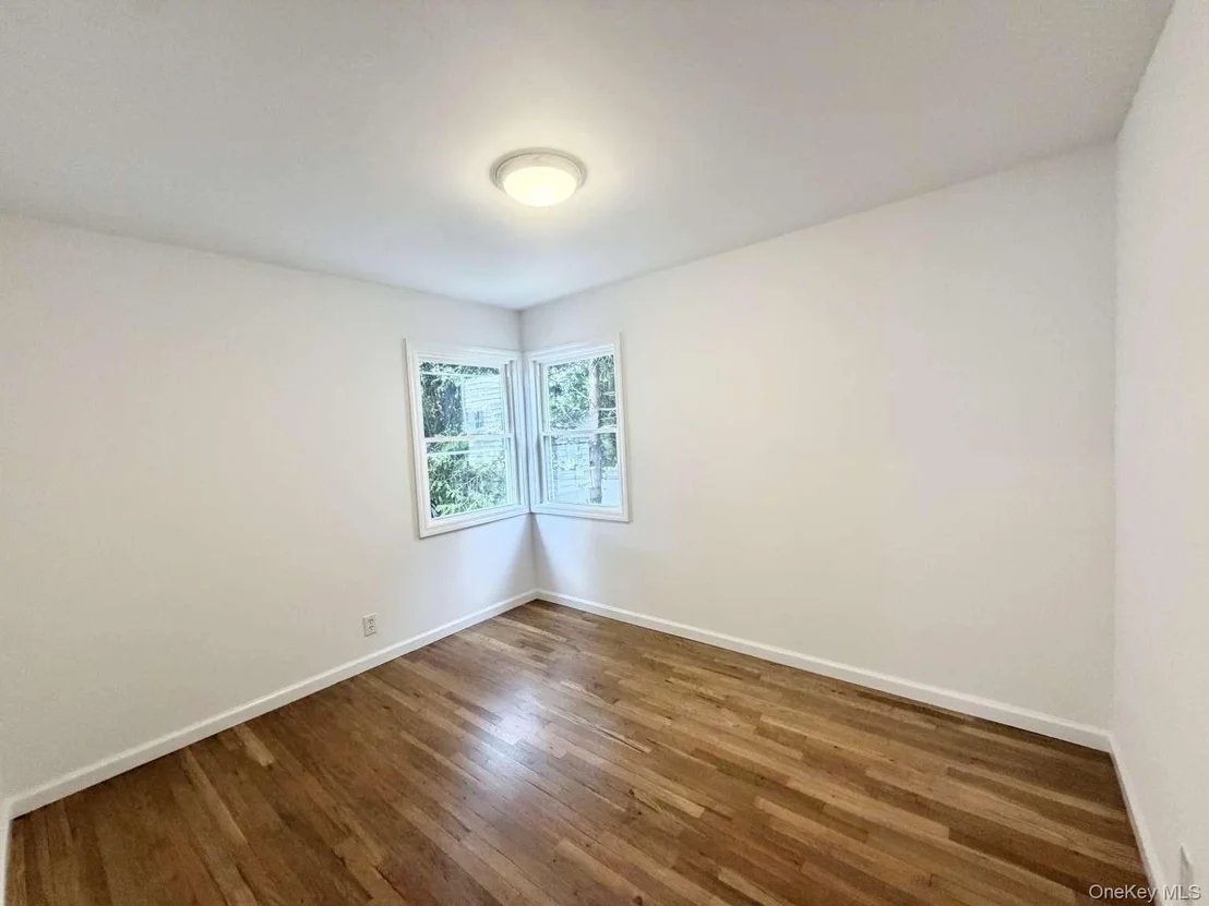 Photo of 20 Iris Avenue