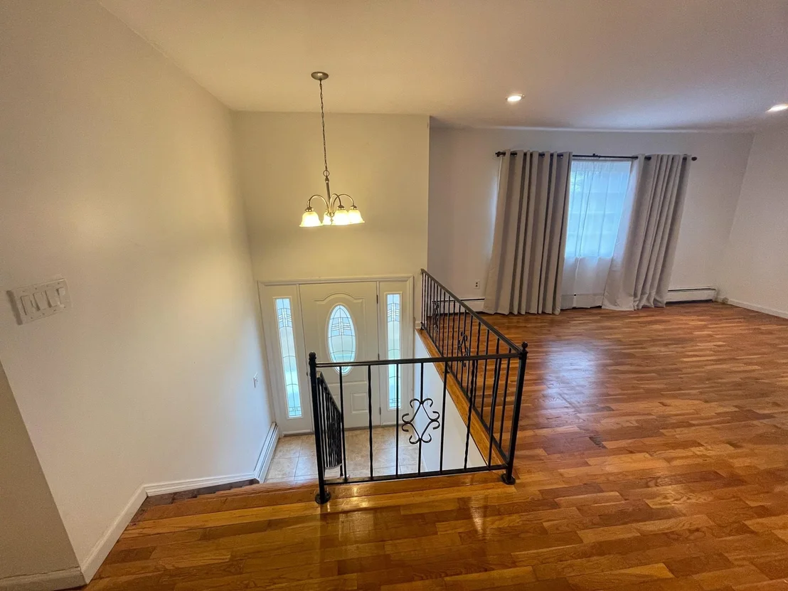 Photo of 87 Vails Gate Heights Drive