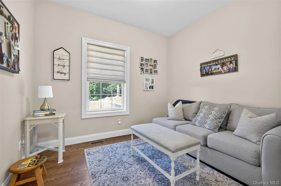 Photo of 261 Harbor Road