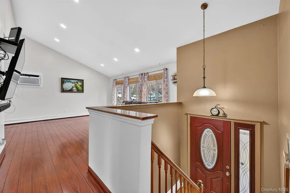 Photo of 22 Cambridge Circle