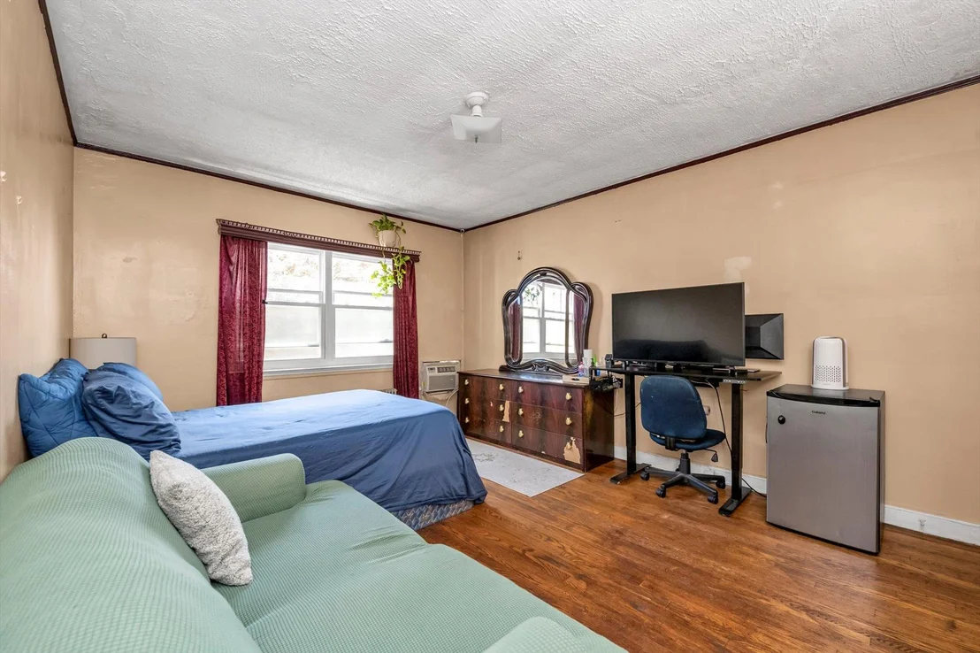 Photo of 152-18 33rd Avenue
