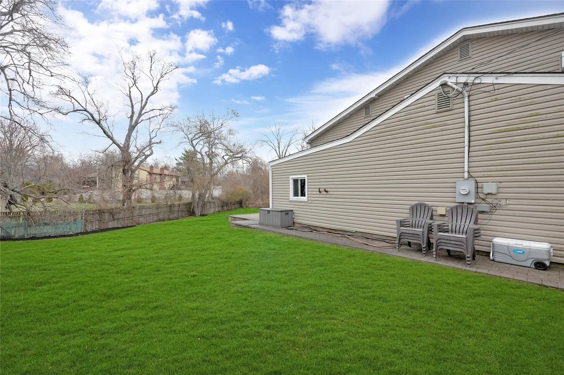 Photo of 4 Brooktree Circle
