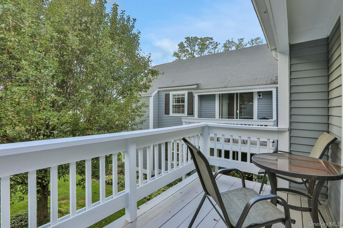 Photo of Unit E at 302 Commons Way