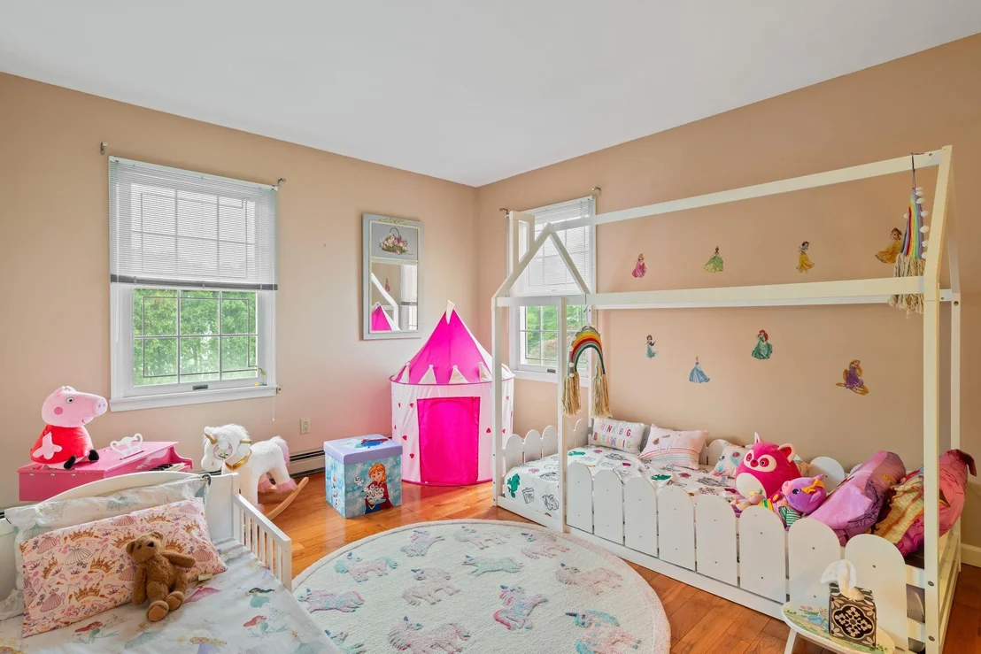 Photo of 14 Battle Row