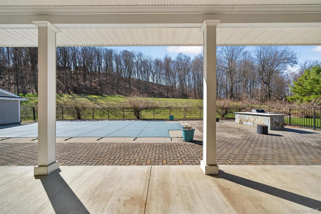 Photo of 5 Deer Meadow Drive