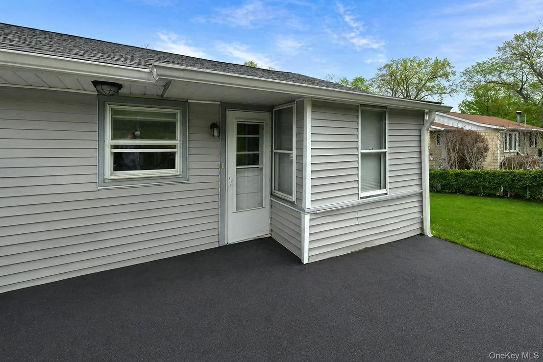 Photo of 19 Beverly Trail