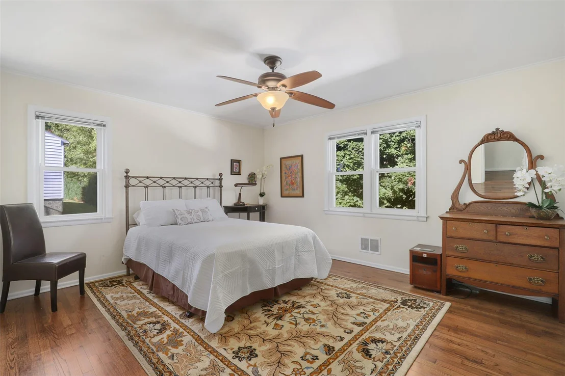 Photo of 13 Baylor Circle