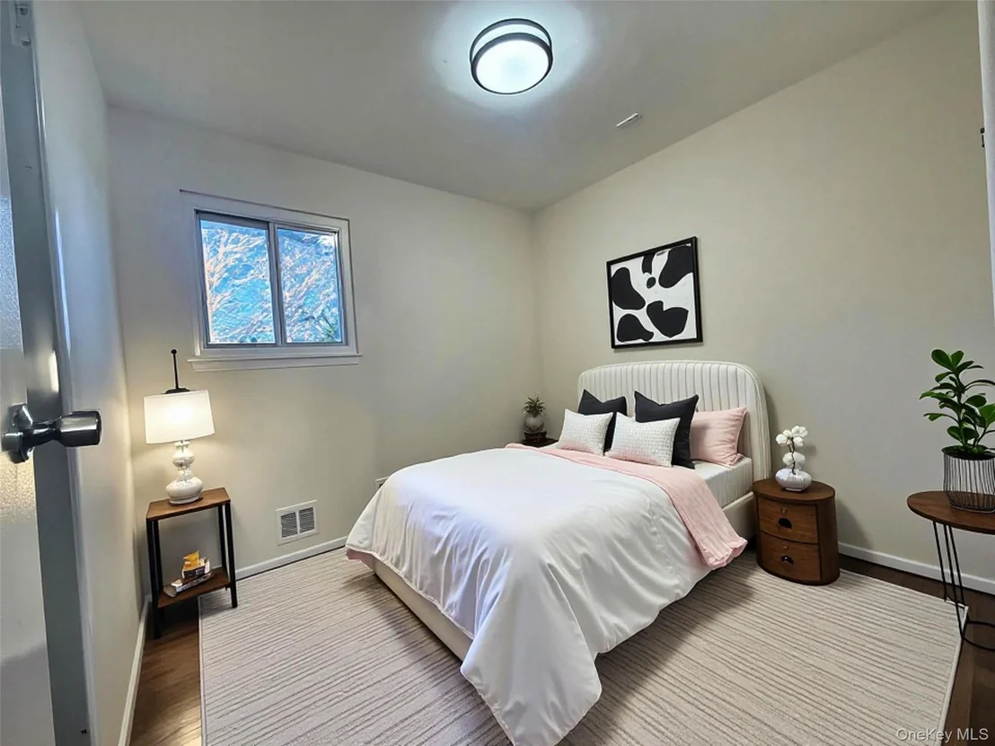 Photo of 2804 Eagle Avenue