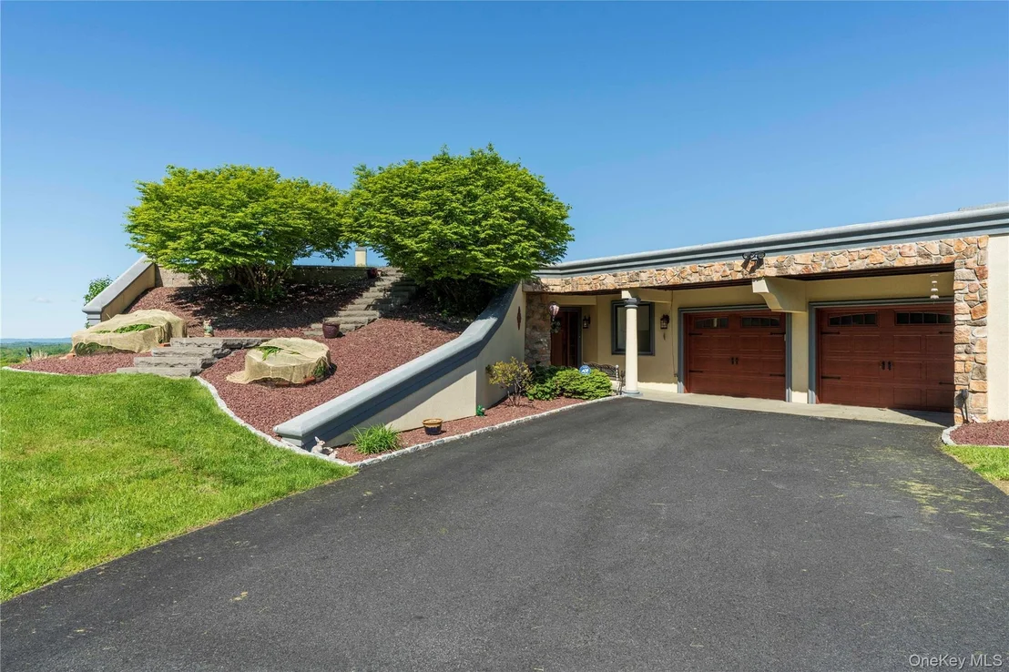 Photo of 115 N Smith Road