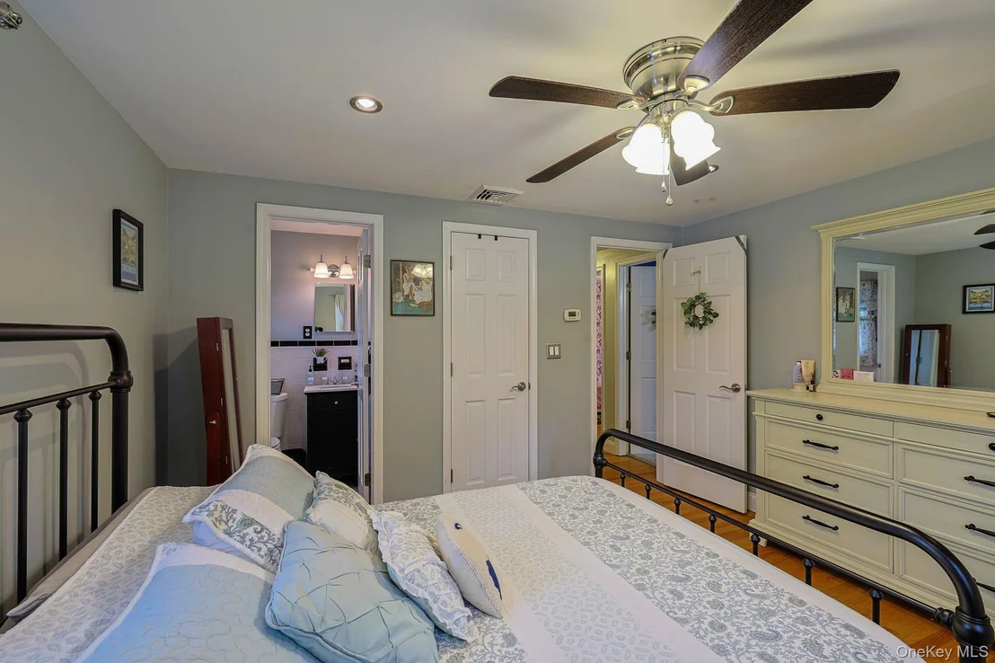 Photo of 21 Continental Drive