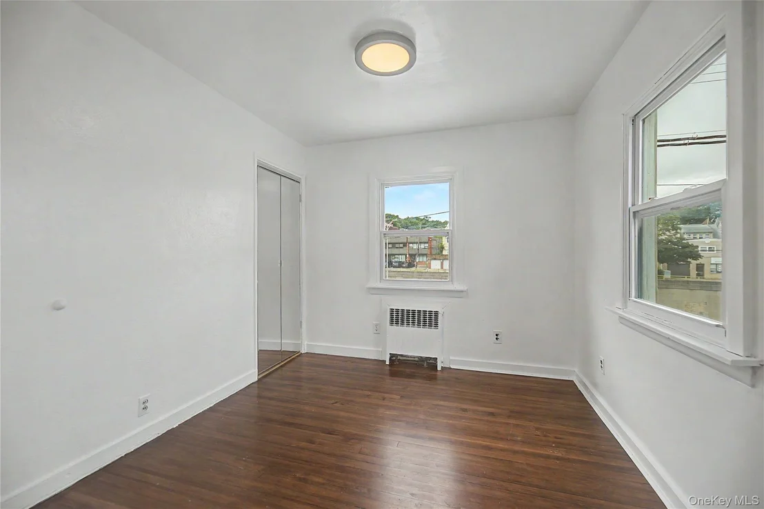 Photo of 25 Longmeadow Road