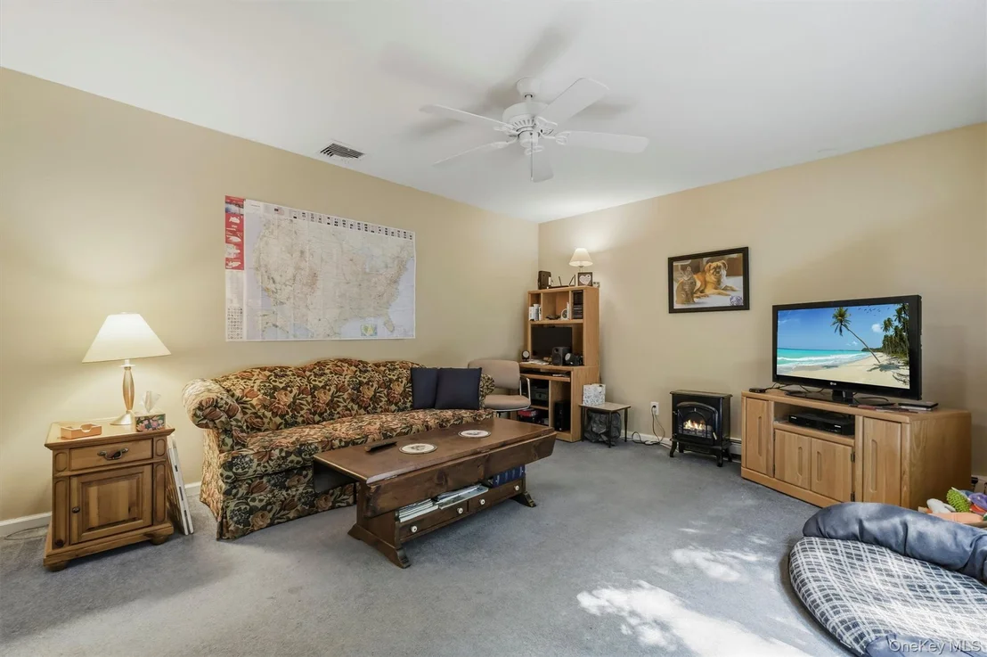 Photo of 45 Wiccopee Road