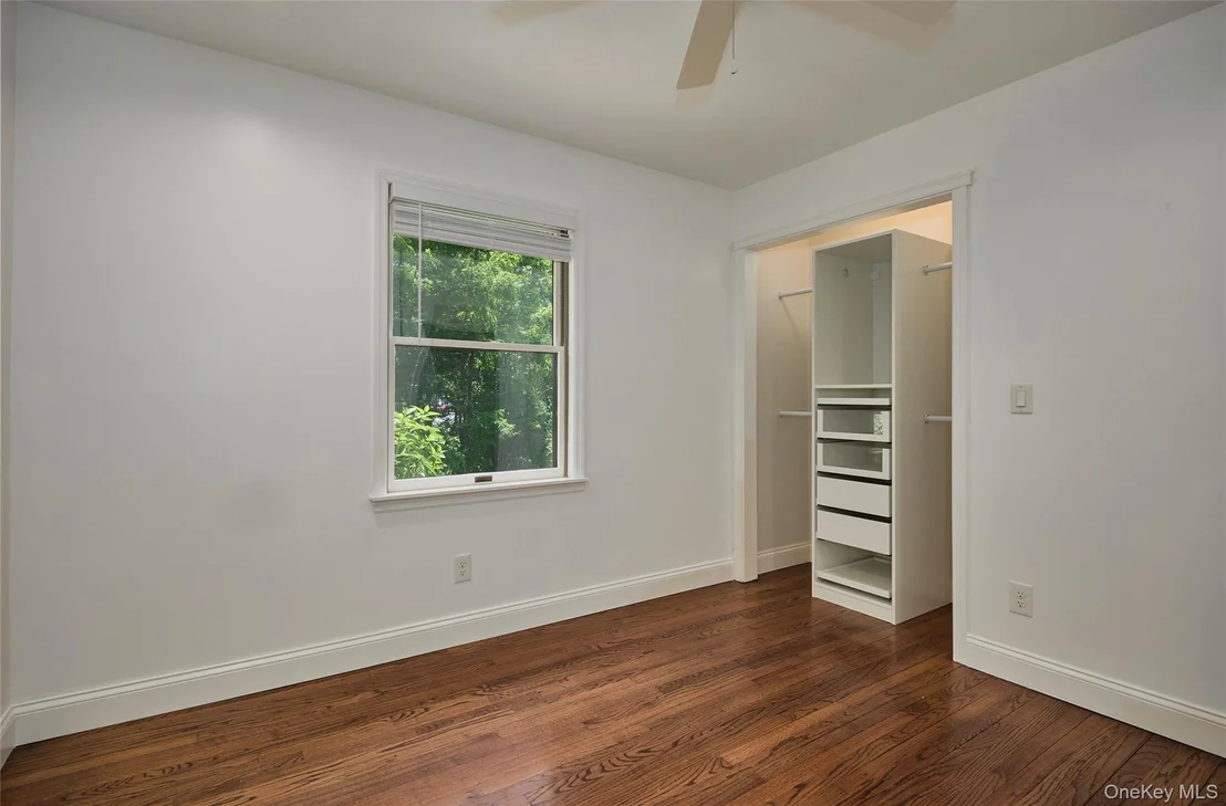 Photo of 37 Mansion Drive