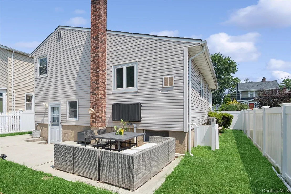 Photo of 83 Scarcliffe Drive