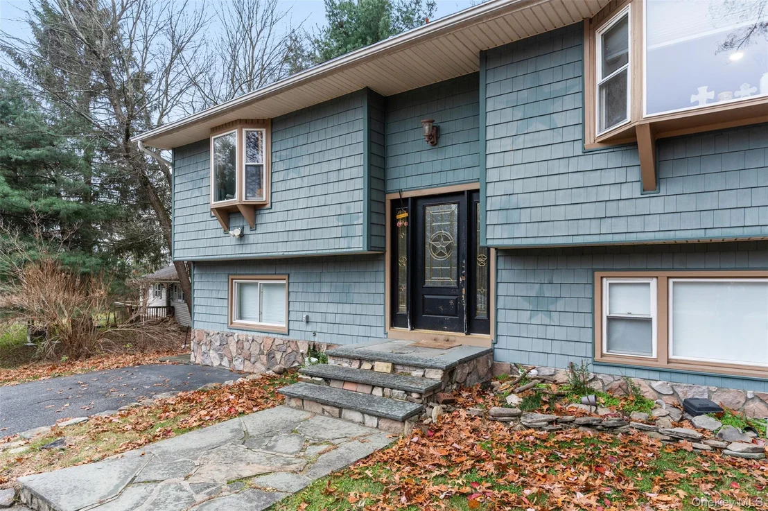 Photo of 39 Peddler Hill Road
