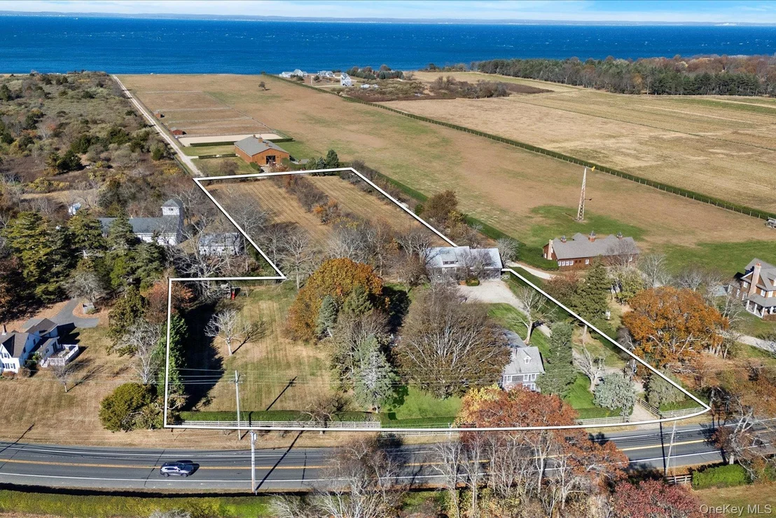 Photo of 35335 Main Road