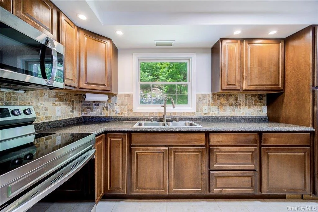 Photo of 553 Lake Road