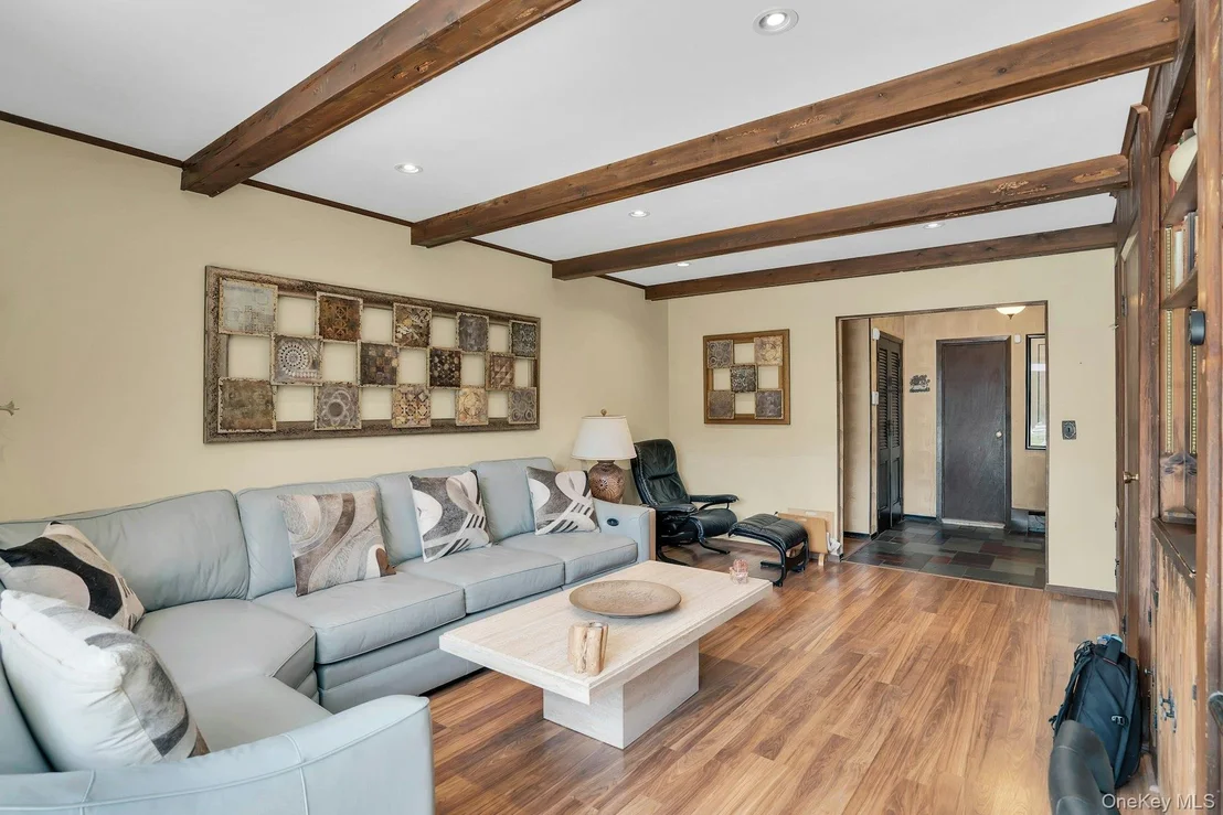 Photo of 27 Arcadia Drive