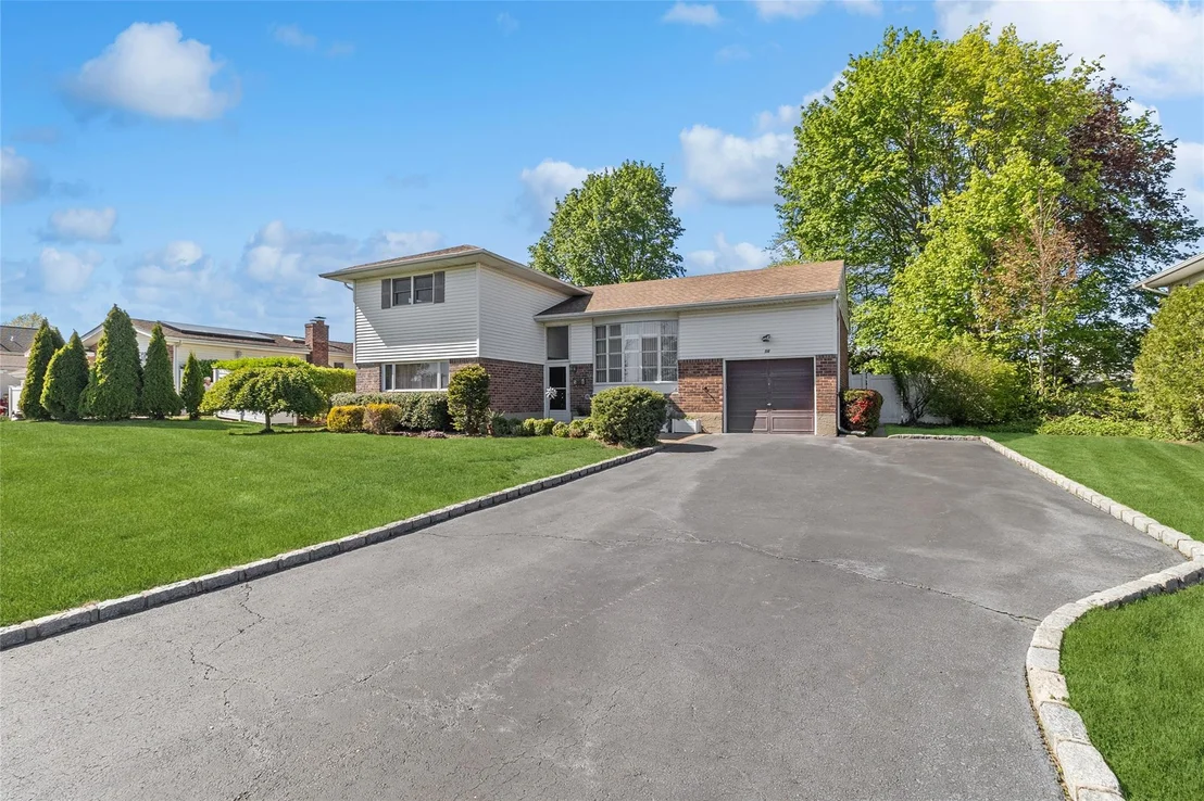 Photo of 56 Hayrick Lane