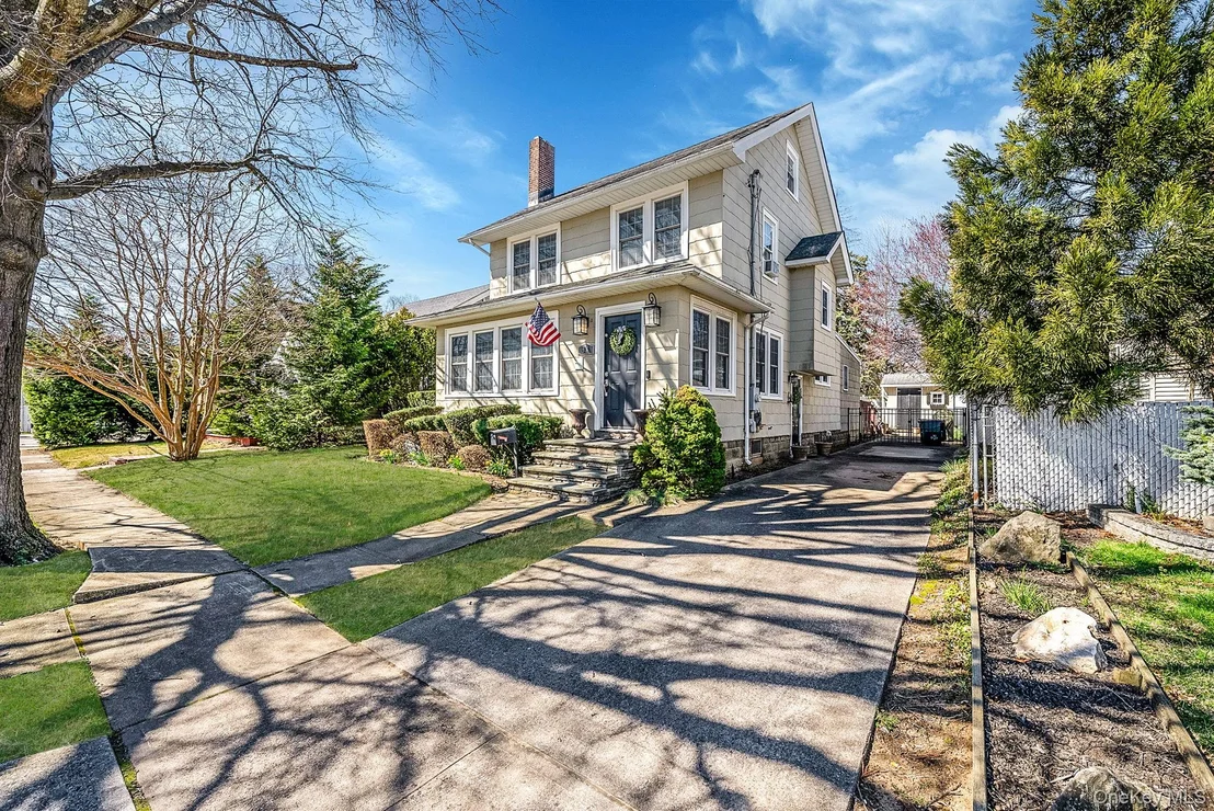 Photo of 33 Harding Avenue