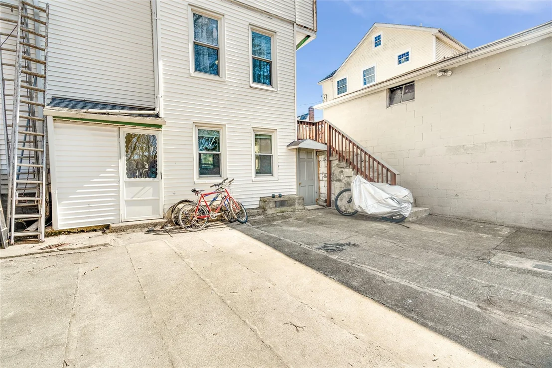 Photo of 514 N Division Street