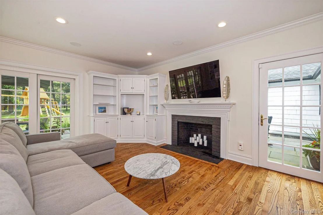 Photo of 18 Lakeside Drive