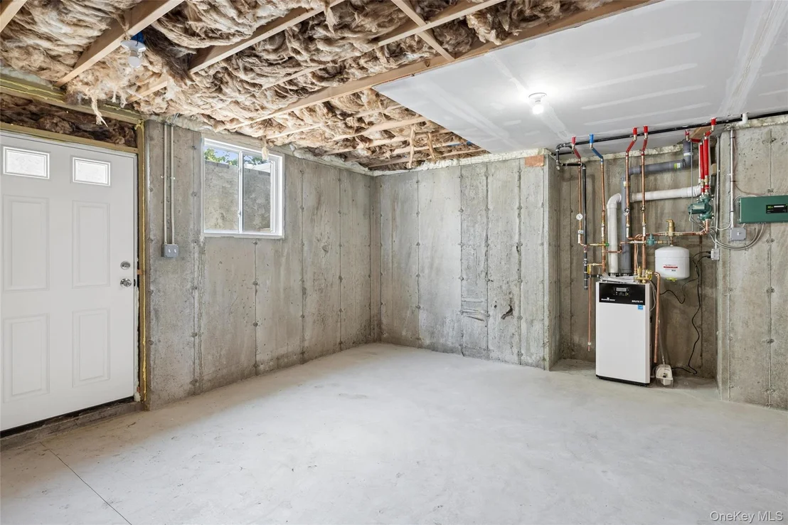 Photo of 1750 Henry Road