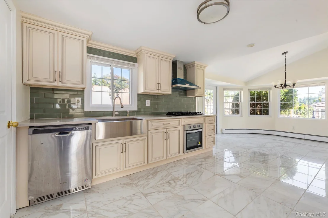 Photo of 44 Apple Tree Drive