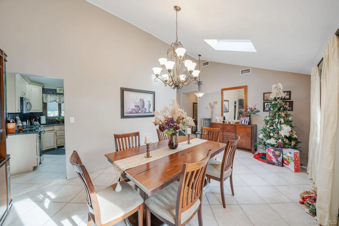 Photo of 3 Huron Road