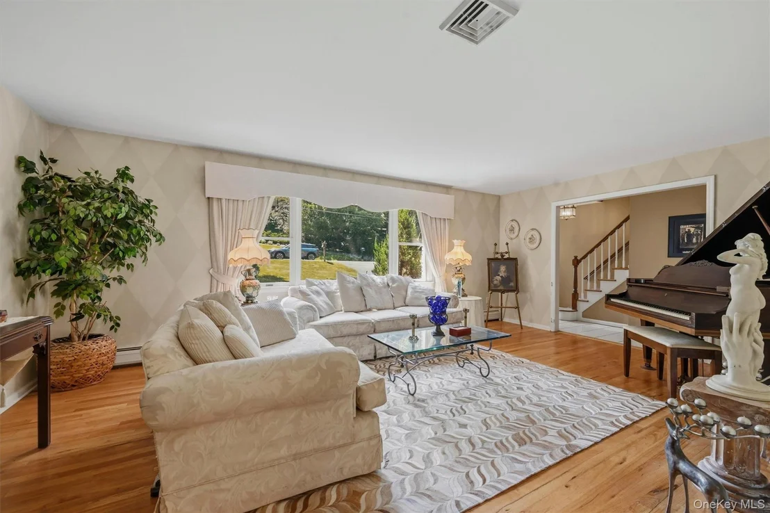 Photo of 24 Gregory Drive