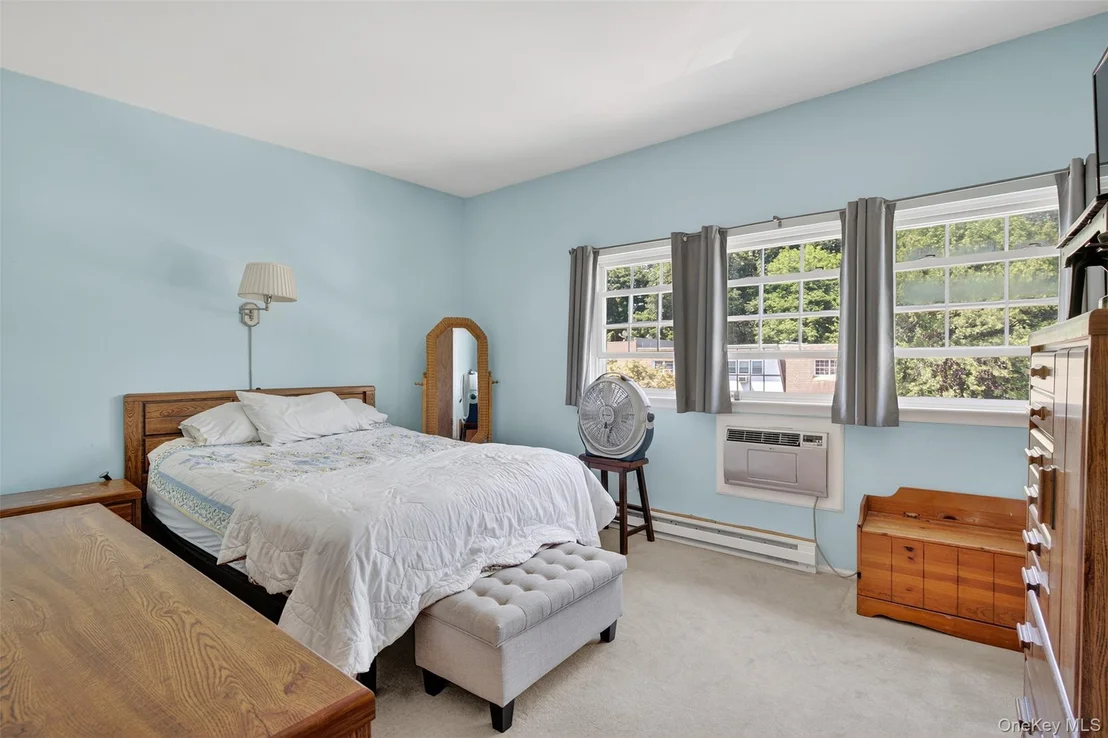 Photo of 5 Roundtree Court