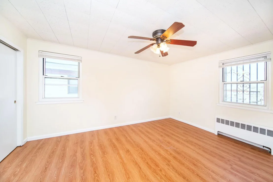 Photo of 15425 58th Road