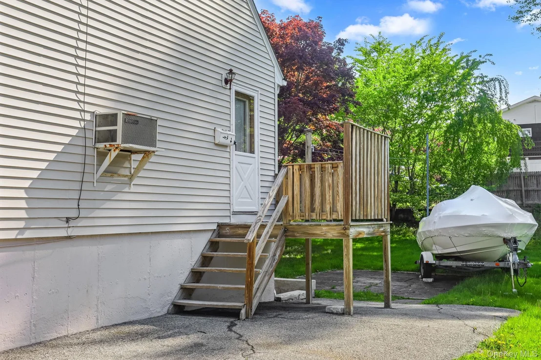 Photo of 42 Lee Avenue